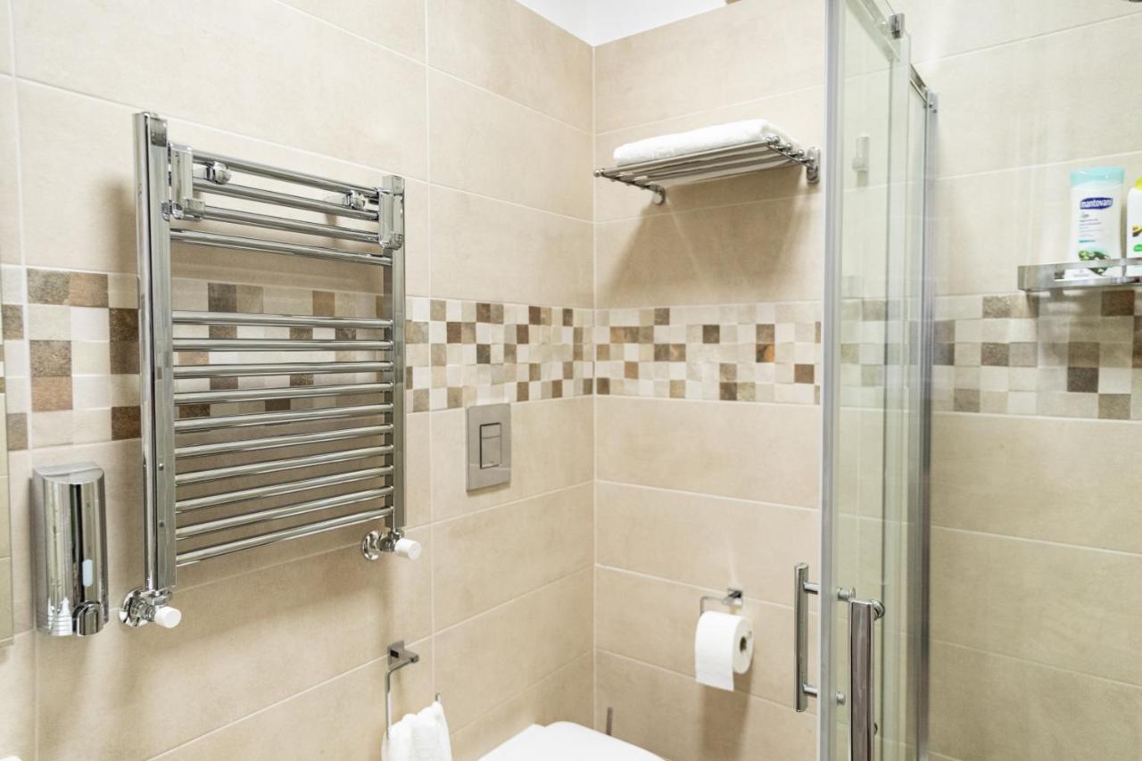 Tizzy Apartment & Rooms 바리 외부 사진